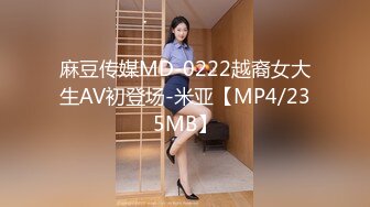 【超爆全裸 爆乳女神】超狂三模合体『璃奈醬x小桃子x鄭琦』女友给的生日礼物 约闺蜜一起来角色扮演