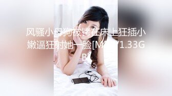 【KTV勾搭】深更半夜会所，直接包厢干00后嫩妹，拿着话筒自慰，下一个客人真倒霉 (2)