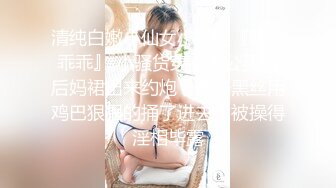 (推荐下) 帅小伙光天化日之下公园当众脱衣裸奔 骑着小电驴享受着异样眼光带来的快感