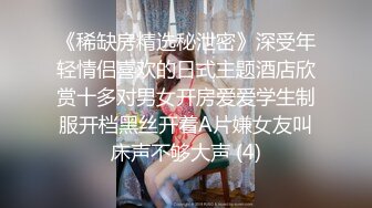 商场女厕全景多角度偷拍躲在里面抽烟的长发美女多毛小嫩鲍