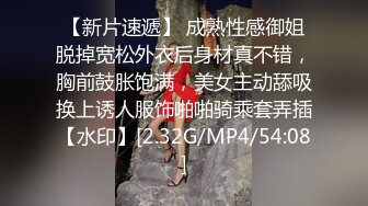 窗边操老婆，老婆的轻声呻吟“啊，啊，啊”